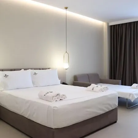 Delight & Ξενοδοχείο Golem (Tirana)