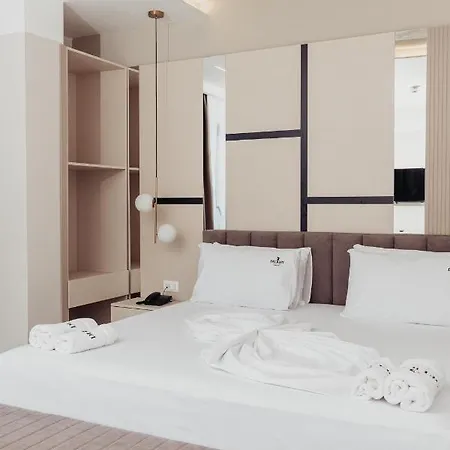 Delight & Ξενοδοχείο 4*