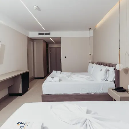 Delight & Ξενοδοχείο 4*