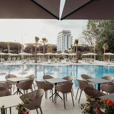 Hotel Delight & Golem (Tirana)