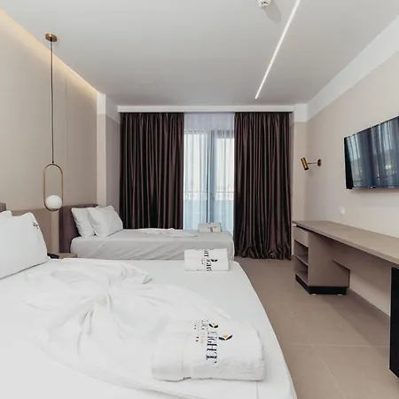 Delight & 4* Golem (Tirana)