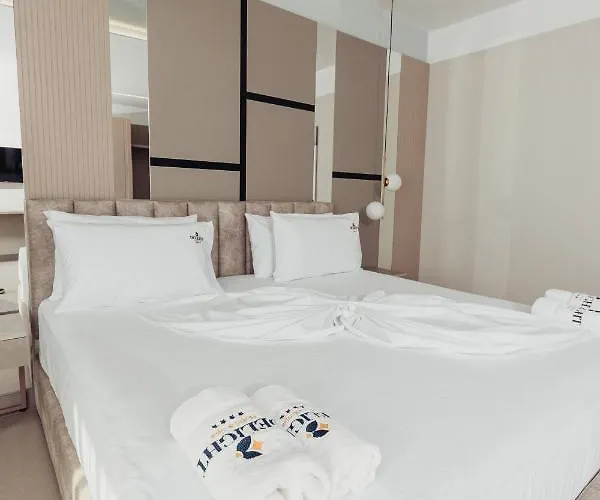 Delight & Golem (Tirana)