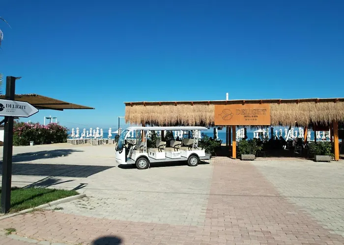 Delight & Golem (Tirana)